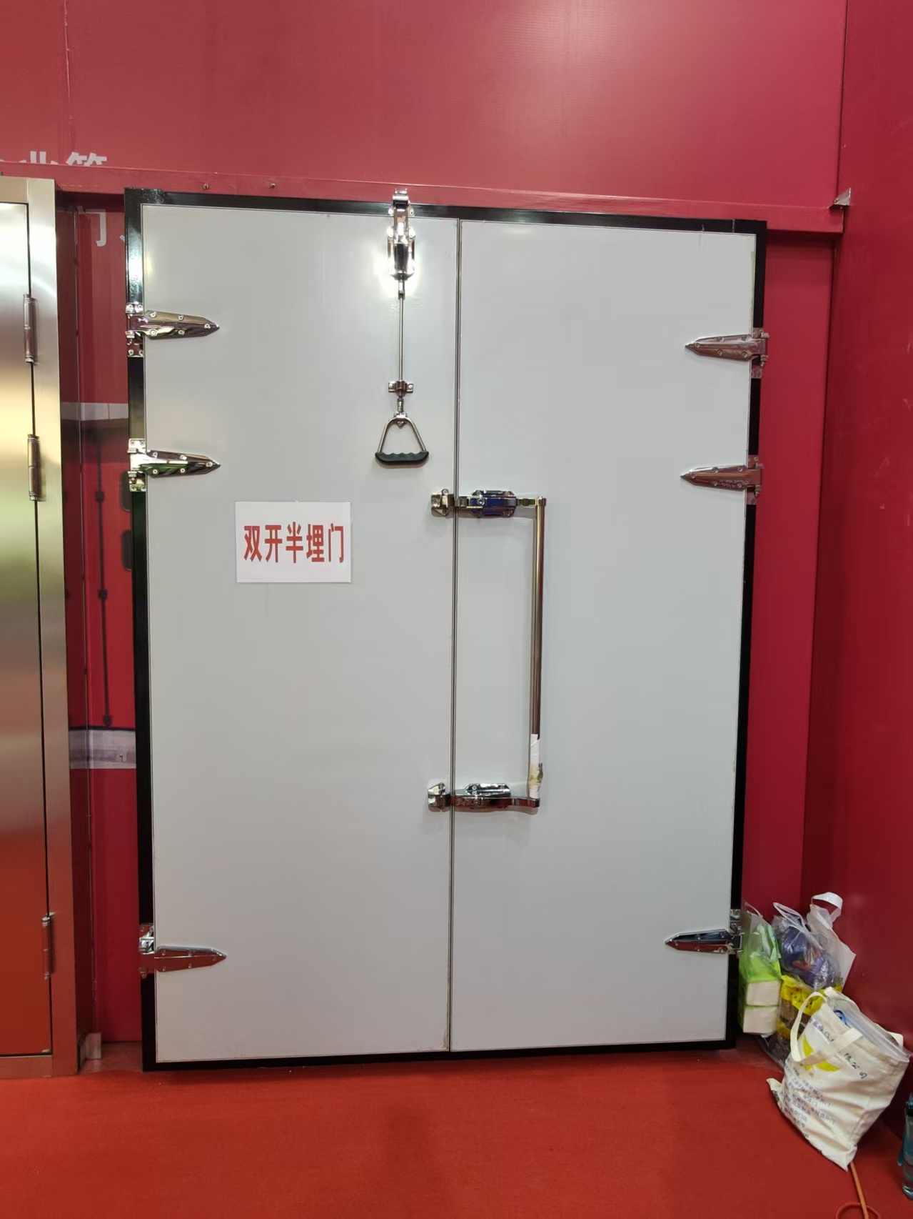 冷库门