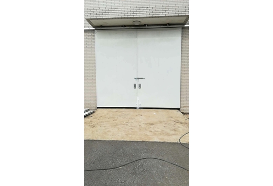 轻型平移门